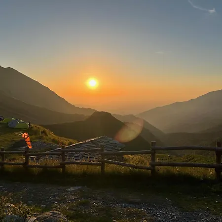 Rifugio Fontana Mura Kamp alanı Coazze