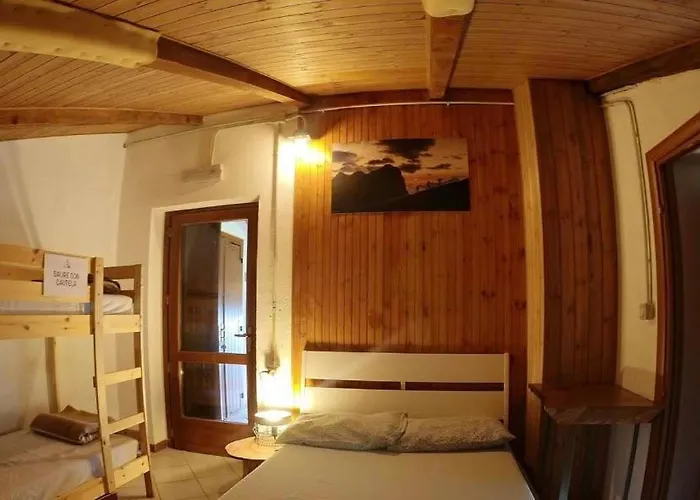 Rifugio Fontana Mura Кемпинг