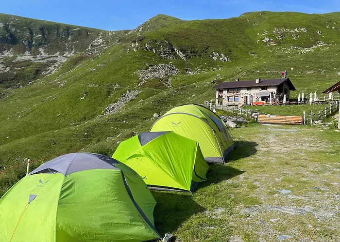 Rifugio Fontana Mura Кемпинг